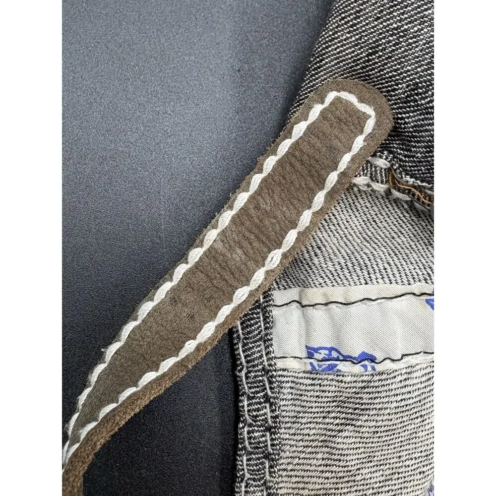 TRUE RELIGION Vtg Distressed Grey Leather Strap With Visor Thrd Stitches Hat